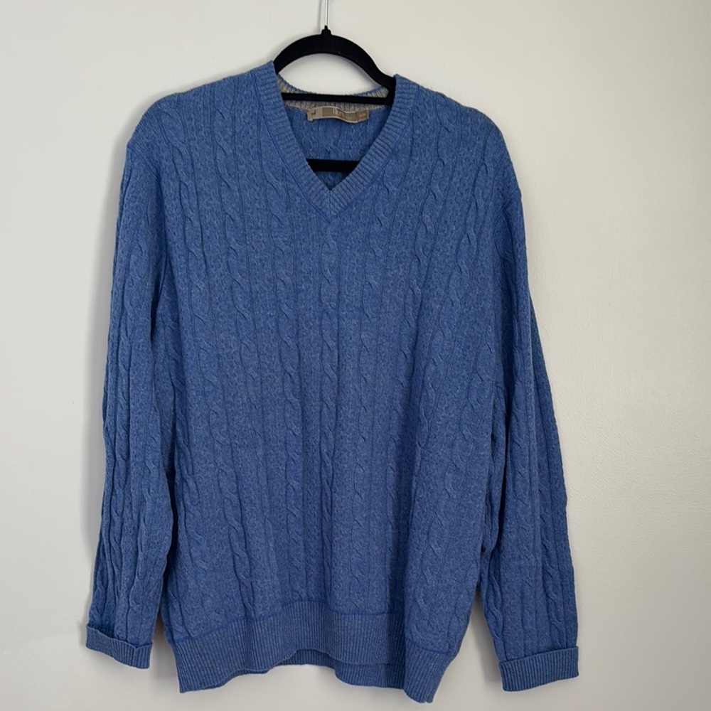 100% Cashmere Raffi V-Neck Blue Sweater with Cable Knit Design